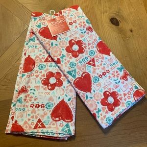 Kitchen Towels Love Hugs Kisses XOs Hearts Flowers